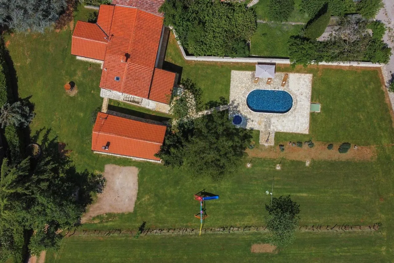 Casa Laurales Villa Veli Turini